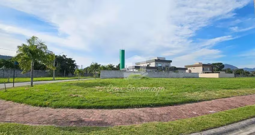 Terreno em condomínio fechado à venda na Rodovia Ernani do Amaral Peixoto, Itapeba, Maricá