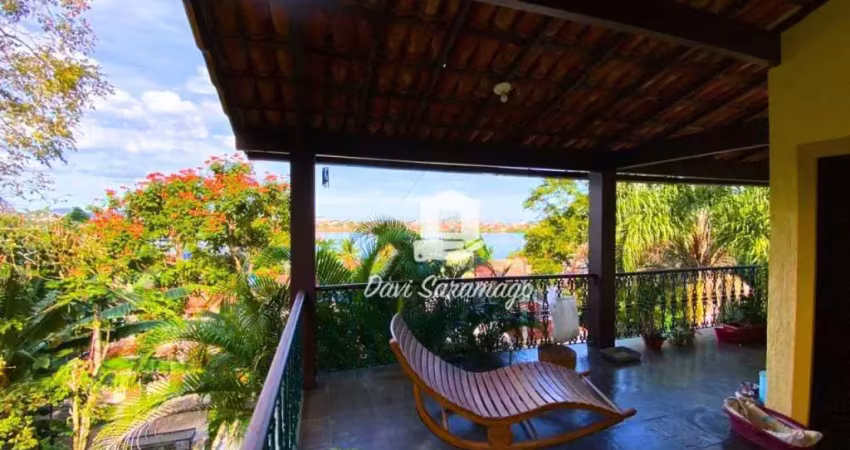 Casa com 6 quartos à venda na Rua dos Corais, Jardim Imbuí, Niterói