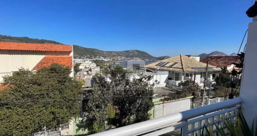 Casa com 5 dormitórios à venda, 290 m² por R$ 1.785.000,00 - São Francisco - Niterói/RJ