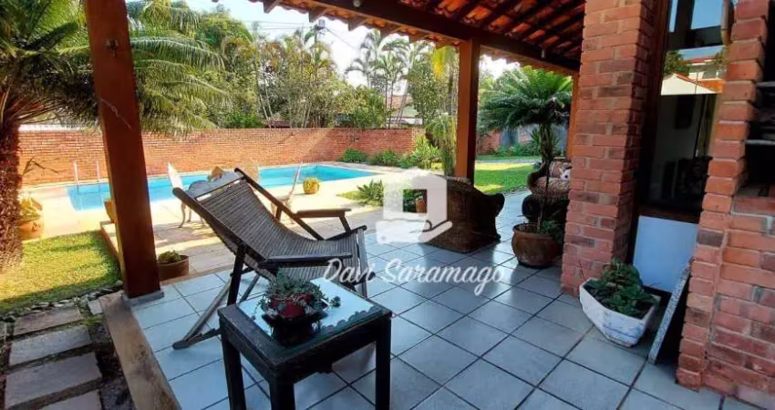 Casa com 4 quartos à venda na Rua dos Pavões, Itaipu, Niterói
