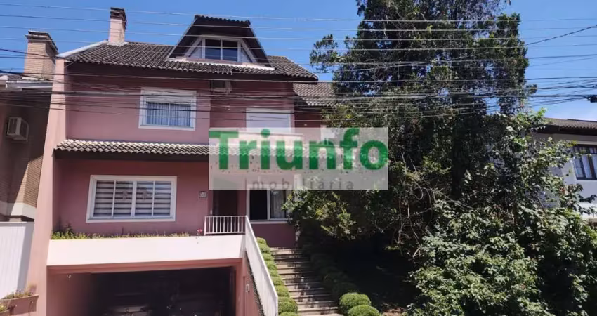 Casa em Condominio com 4 quartos  à venda, 269.49 m2 por R$2400000.00  - Santa Felicidade - Curitiba/PR