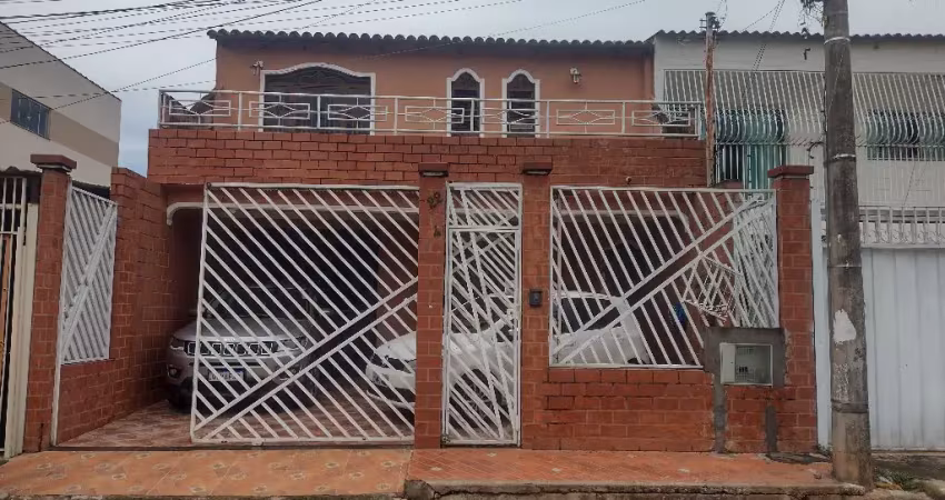 SOBRADO A VENDA NA 122 DE SAMAMBAIA SUL DF,