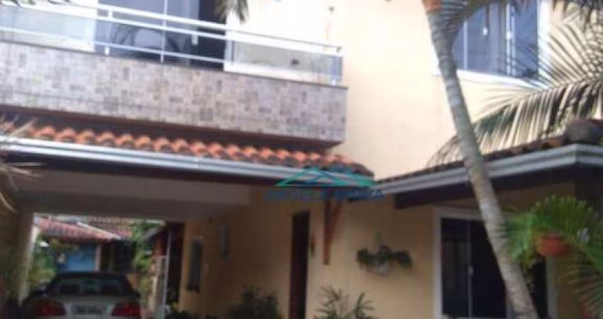 Casa com 3 dormitórios à venda por R$ 650.000 - Jardim Mariléa - Rio das Ostras/RJ