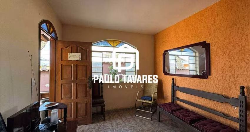 Casa de 3 Quartos para venda no bairro Nova Cintra, em Belo Horizonte.