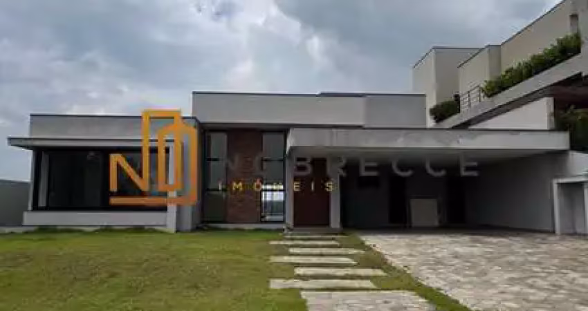 Belíssima casa à venda no condomínio campos de santo antônio 2 em itu/sp.