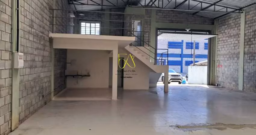 Galpão para locação em atibaia, caetetuba, 3 banheiros, 4 vagas
