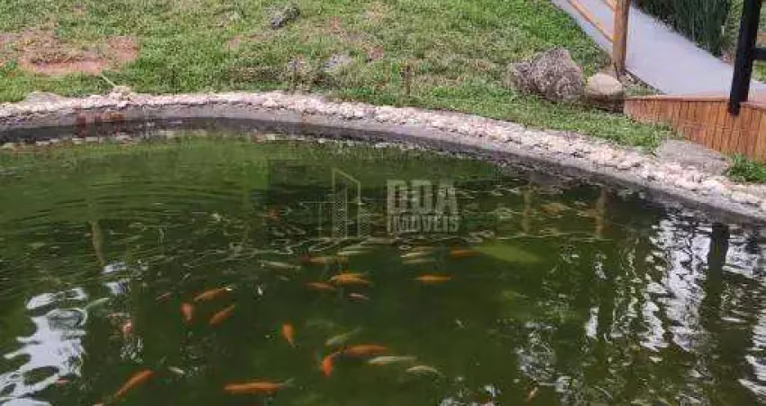 Belo lote em condomínio alto padrão, próximo a jurerê