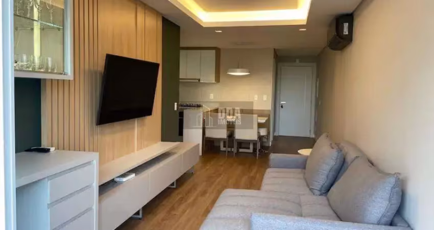 Apartamento mobiliado, próximo do mar em jurerê, florianópolis