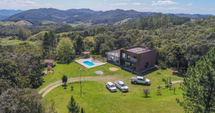 Sítio c/casa moderna e piscina,entre angelina e rancho queimado