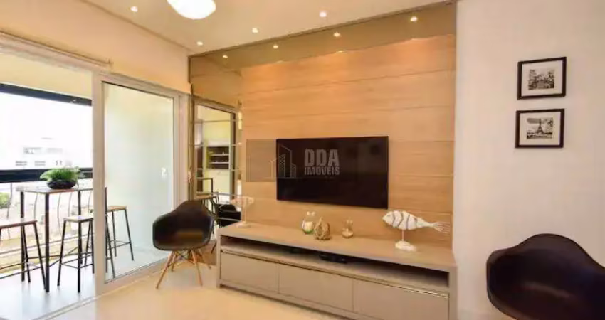 Belíssimo apartamento em jurerê, a apenas 40 metros do mar.