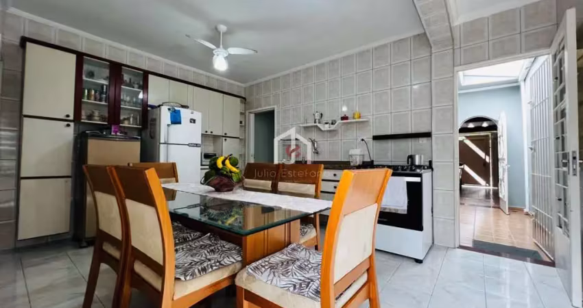 Casa com 2 quartos à venda na Rua Voluntários da Pátria, Vila das Jabuticabeiras, Taubaté