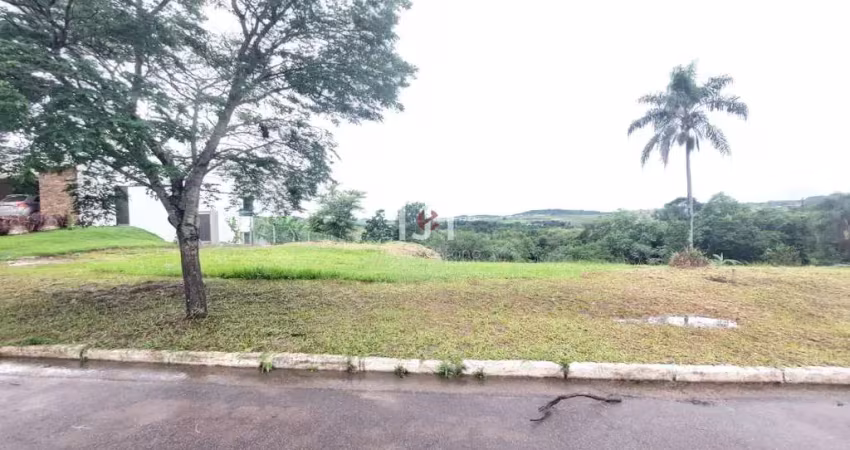 Terreno em condomínio fechado à venda na Rua Lázaro de Paula Santos, Chácaras Cataguá, Taubaté