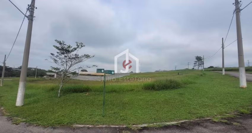 Terreno em condomínio fechado à venda no Village da Serra, Tremembé 