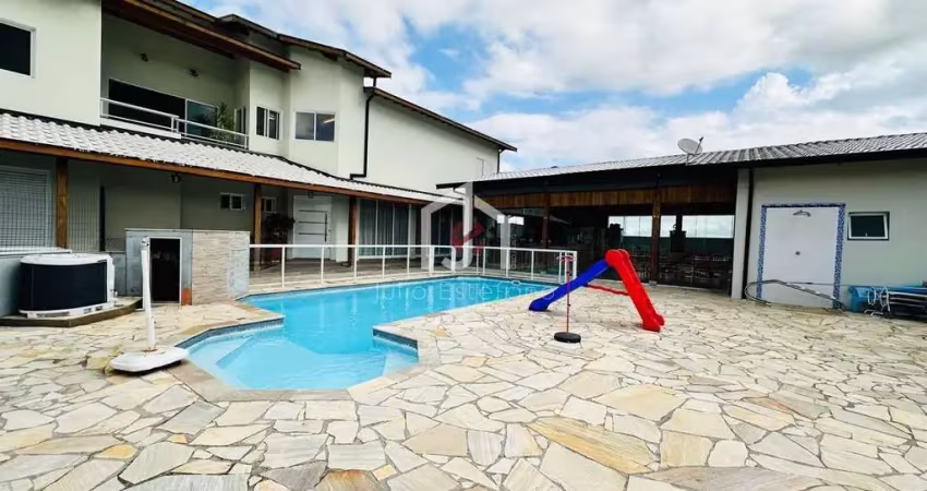 Casa em condomínio fechado com 6 quartos à venda no Village da Serra, Tremembé 