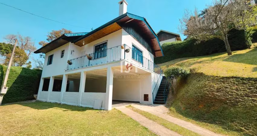 Casa em condomínio fechado com 2 quartos à venda no Vale Encantado, Campos do Jordão 