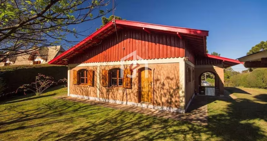 Casa com 3 quartos à venda na Vila Siomara, Campos do Jordão 