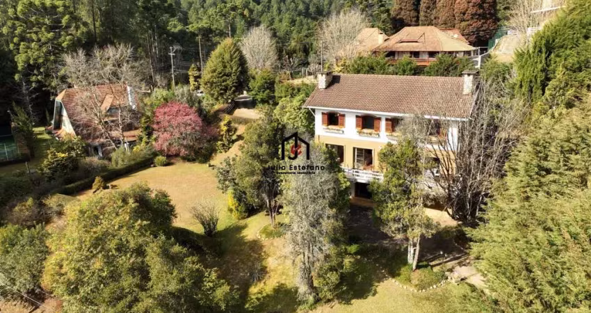 Casa em condomínio fechado com 4 quartos à venda no Jardim Véu da Noiva, Campos do Jordão 