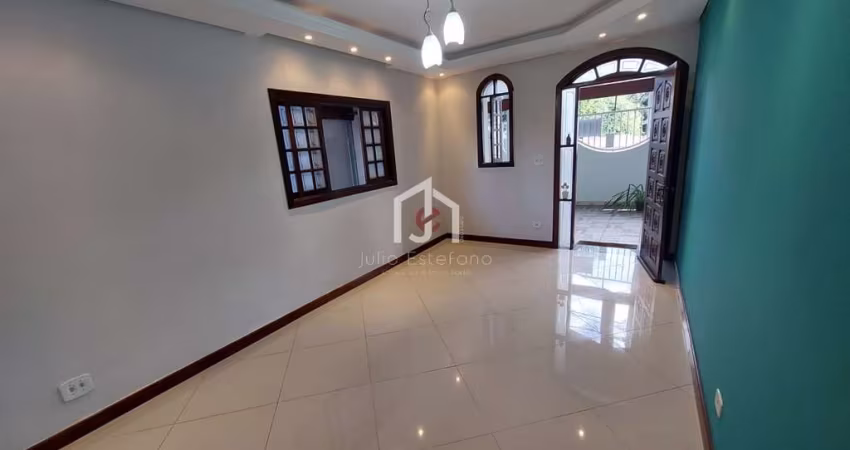 Casa com 3 quartos para alugar na Rua Doutor João Carlos Teixeira Salgado, Maria Áurea, Pindamonhangaba