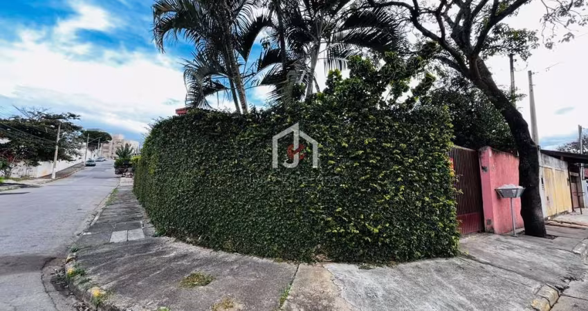 Casa com 3 quartos para alugar na Rua Doutor Octávio Oscar Campello de Souza, Alto do Cardoso, Pindamonhangaba
