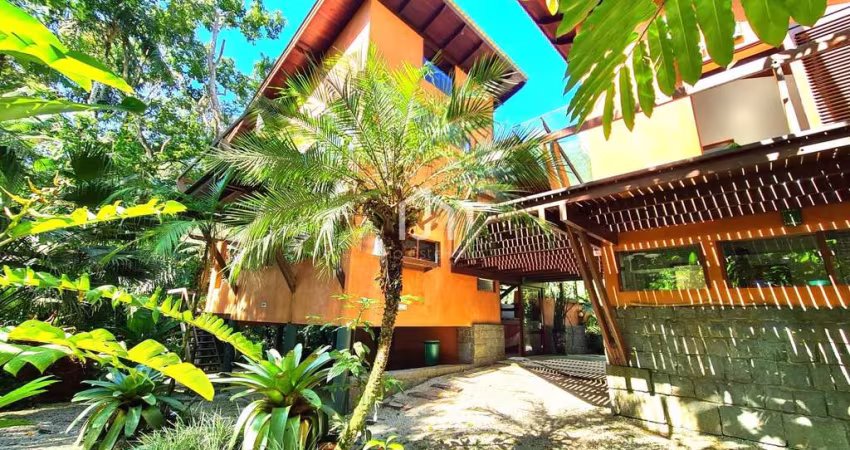 Casa em condomínio fechado com 3 quartos à venda na Praia do Félix (Praia do Lúcio), Ubatuba 