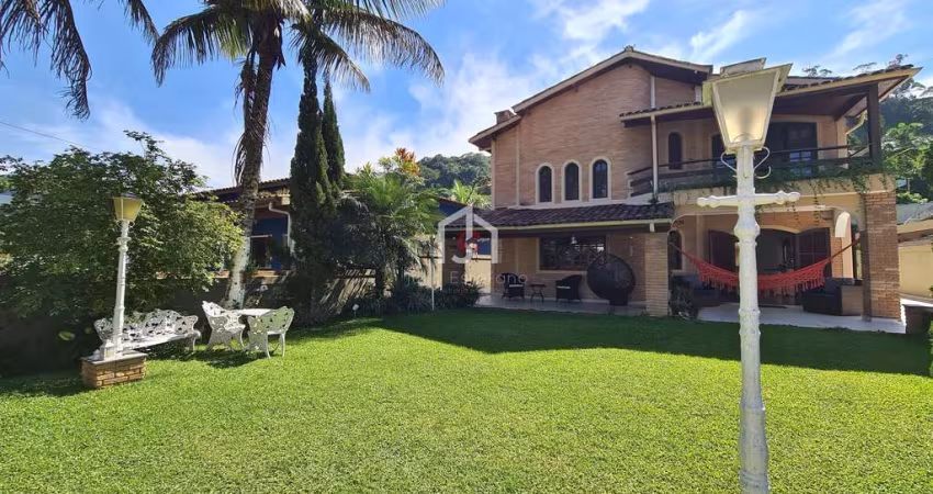 Casa em condomínio fechado com 7 quartos à venda na Praia da Lagoinha, Ubatuba 