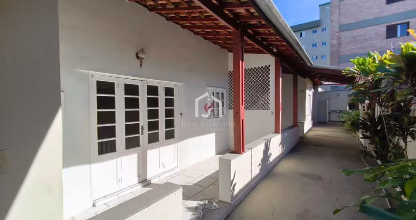 Casa com 5 quartos à venda no Centro, Ubatuba 