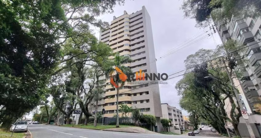 Apartamento com 4 quartos, 1 suíte, 149 m² no bairro Água Verde.