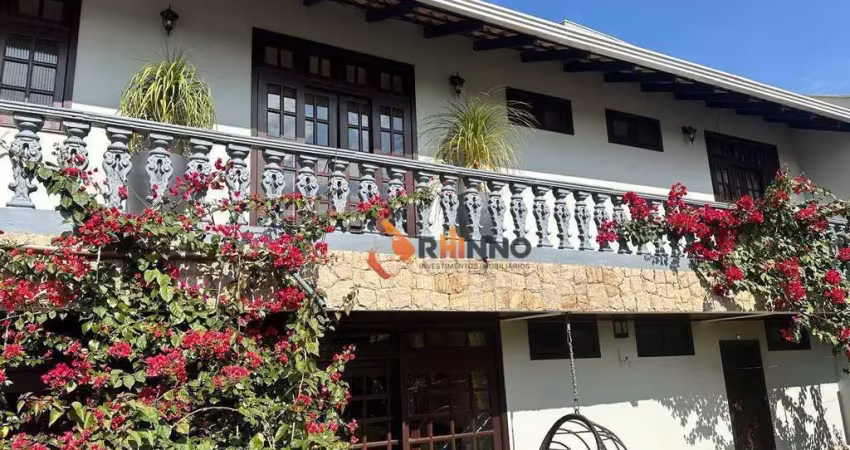 Casa com 5 dormitórios à venda, 560 m² no água verde