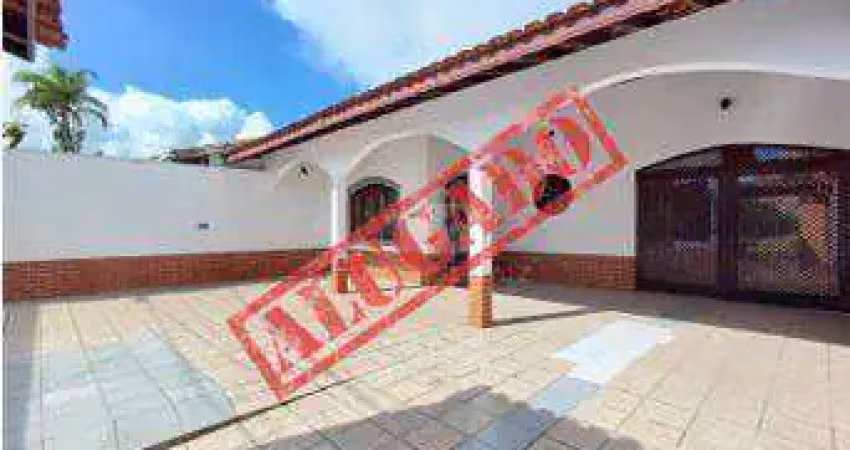 Casa com 3 dormitórios para alugar por R$ 3.000,00/mês - Suarão - Itanhaém/SP