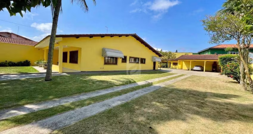 Casa com 3 dormitórios à venda, 215 m² por r$ 1.700.000 - centro - itanhaém/sp