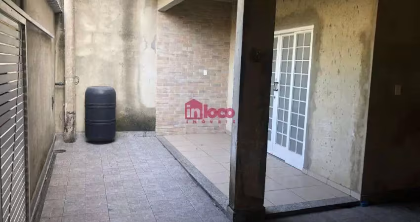 Casa com 4 quartos para alugar na Ademar Manarini, Campo Grande, Rio de Janeiro