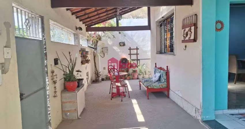 Casa com 3 quartos à venda na Augusto Bastos, 17, Campo Grande, Rio de Janeiro