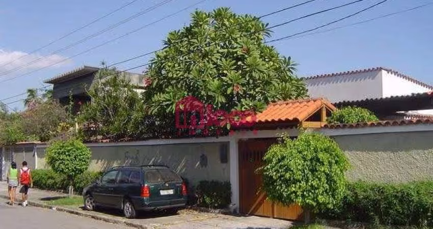 Casa com 6 quartos à venda na Renato Travassos, 120, Senador Vasconcelos, Rio de Janeiro