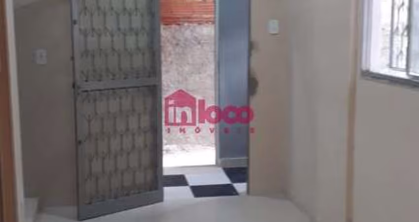 Casa com 2 quartos para alugar na Seabra Filho, 1217, Inhoaíba, Rio de Janeiro