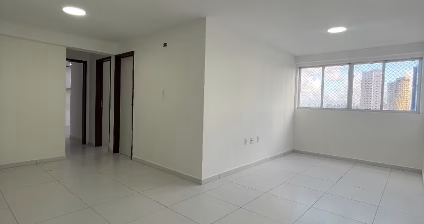 Alugo apartamento de 3 quartos sendo uma suíte no bairro Jardim Oceania João Pessoa Pb