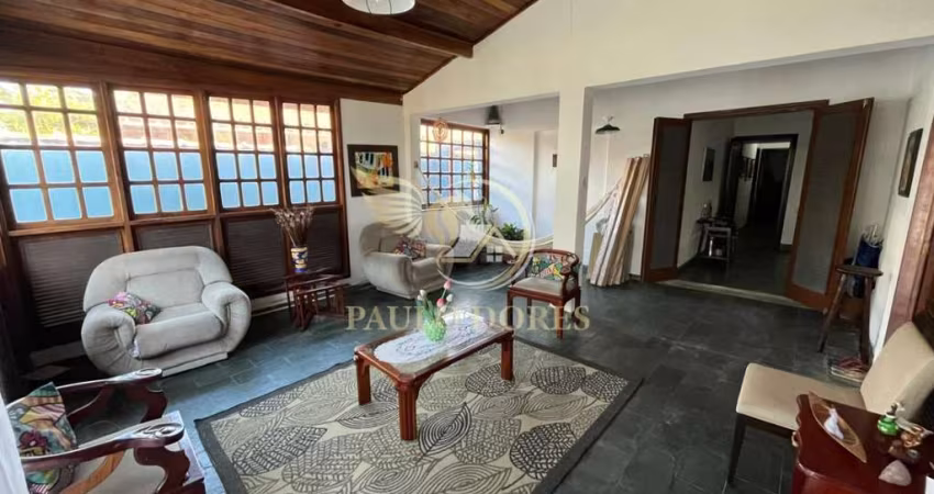 CASA À MENOS DE 100MTRS DA ORLA DO ITAGUÁ UBATUBA-SP