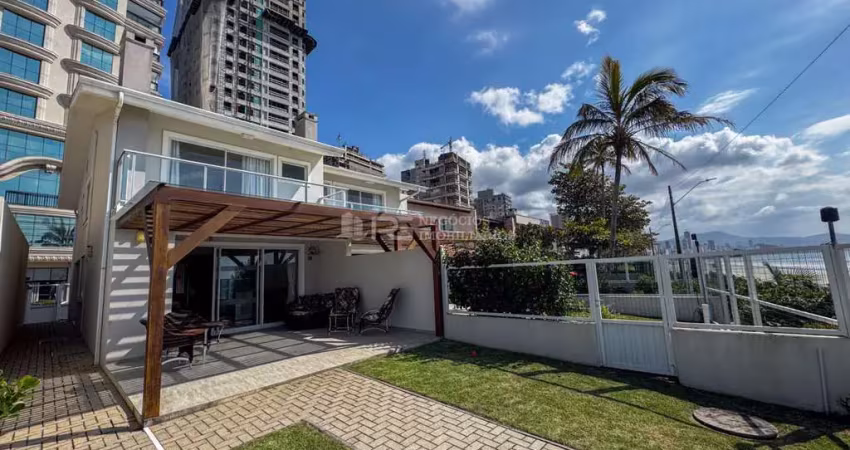 Suas férias com pé na areia , pereque, porto belo - sc