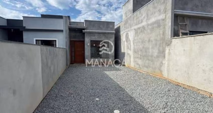 Linda casa com 02 dormitórios e amplo quintal - BARRA VELHA