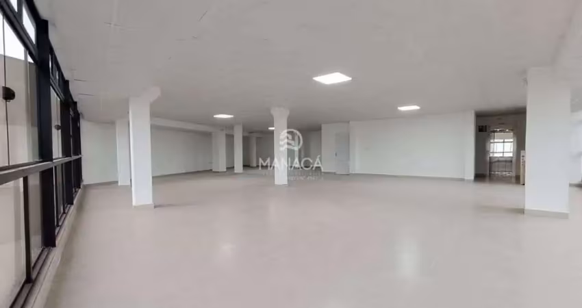 Sala comercial primeiro andar de esquina localizada no bairro centro de barra velha - sc