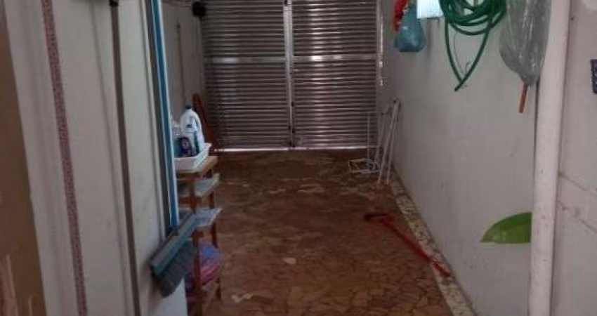 Casa com 3 dormitórios à venda, 115 m² por R$ 650.000,00 - Estuário - Santos/SP