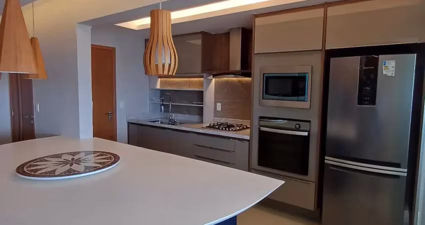 Belo apartamento em Armacao. 109 m2