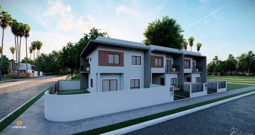 Sobrado à apenas 200 metros do mar, com 3 dormitórios à venda, 91 m² por R$ 550.