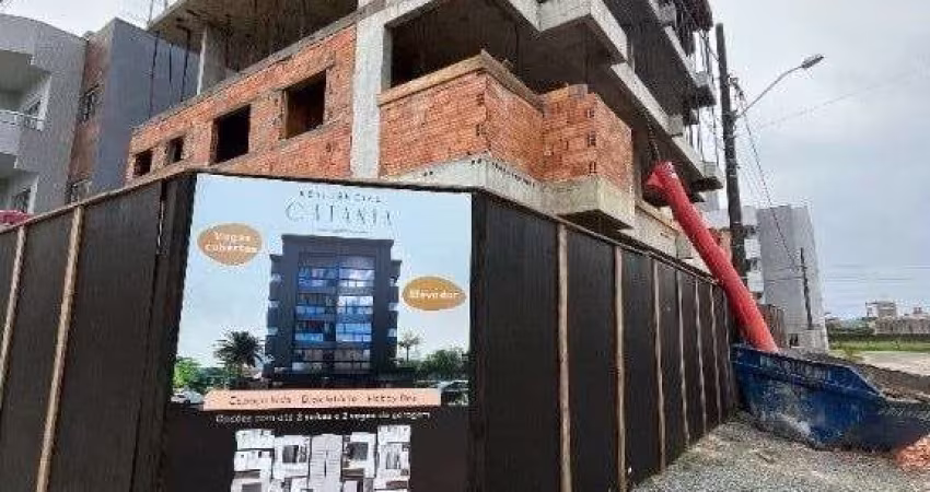 Apartamento a apenas 150 metros do mar, com 2 dormitórios à venda, 70 m² por R$
