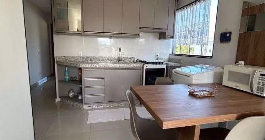 Apartamento semi-mobiliado no Itacolomi, em Balneário Piçarras/SC. À venda por R