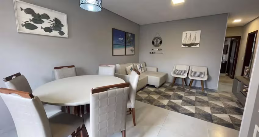 Apartamento mobiliado à apenas 270m do mar, com 3 dormitórios, em itajuba, em ba