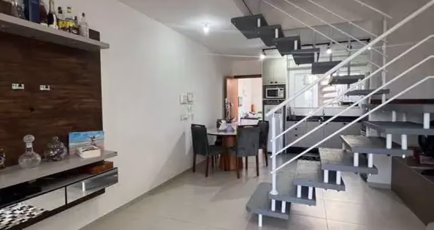 Sobrado mobiliado à venda por R$ 583.000,00 - Balneário Piçarras/SC!