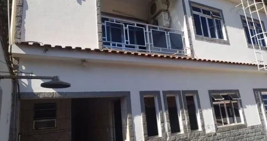 Casa com 3 quartos à venda na Vila Americana, Volta Redonda 