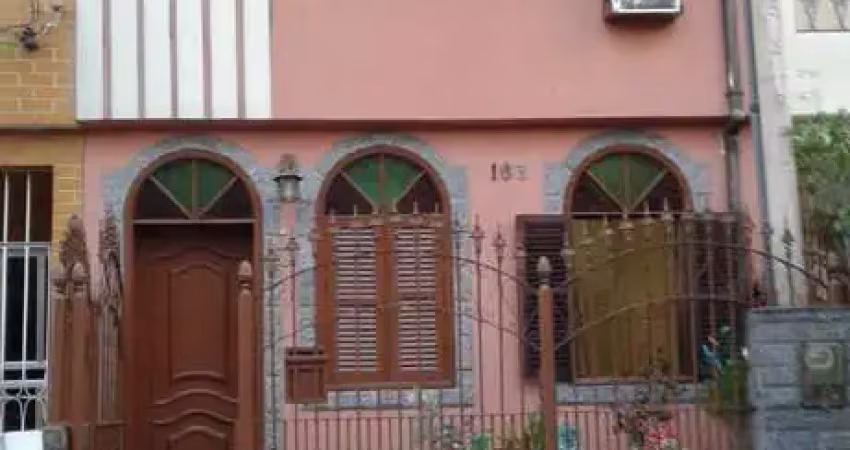 Casa com 3 quartos à venda no Aterrado, Volta Redonda 