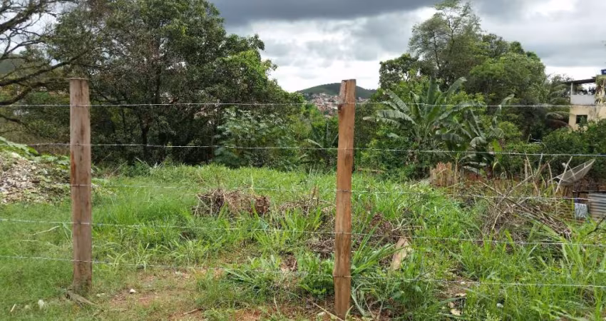 Terreno à venda no Belmonte, Volta Redonda 