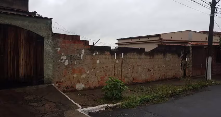 Terreno em condomínio fechado à venda no Jardim Europa, Volta Redonda 